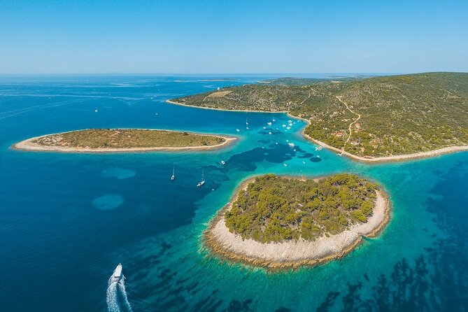 Adriatica Tour ( Blue Lagoon and Solta) from Trogir - Blue Lagoon and Krknjaši Bay: the 2-hour snorkeling payoff