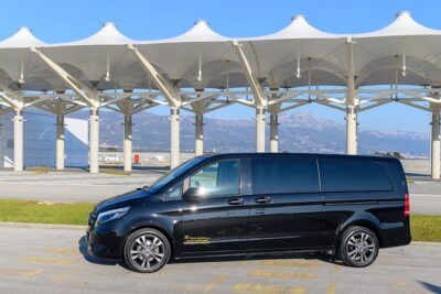 Airport shuttle - Vehicles and comfort: air-conditioning, WiFi, and small-group size