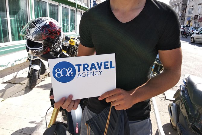 Airport Transfer - Driver Help Isn’t a Detail: Luggage, Narrow Streets, and Getting Close
