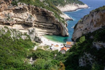 Blue Cave & Five Islands Tour - Blue Cave on Biševo: the UNESCO stop and the extra ticket reality