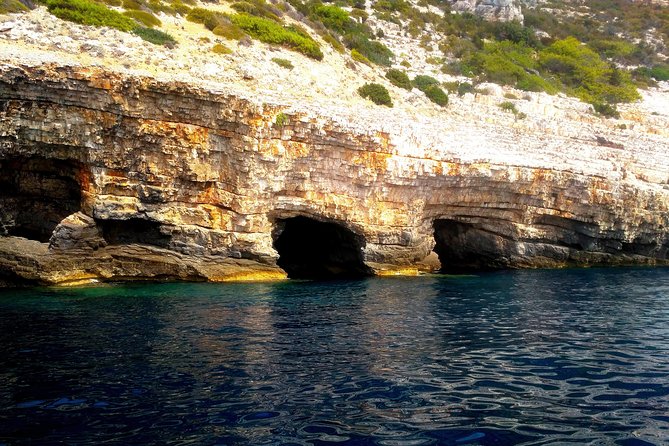 Blue Cave & Hvar : Five Islands Private Speedboat tour - Private Speedboat Reality Check: Comfort, Weather, and Asking the Right Questions