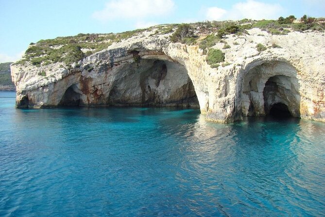 Blue Cave our Way - private 6 island tour - Getting on the boat: Trogir, Split, and an easy pickup