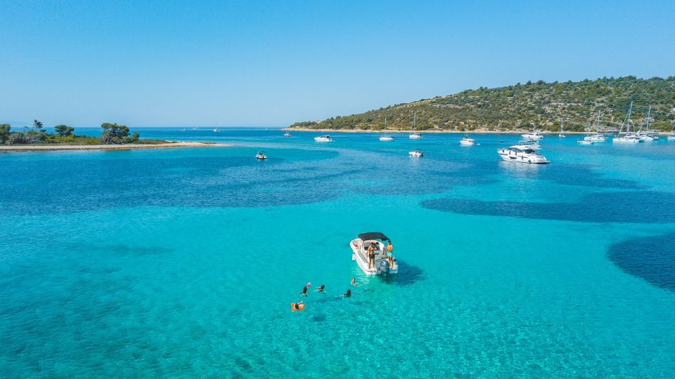Blue Lagoon and hidden gems of island Šolta - Key things to look for on this Šolta boat day