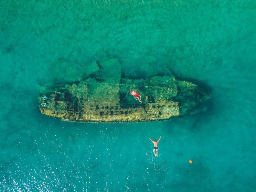 Blue Lagoon and hidden gems of island Šolta - Boat comfort, safety gear, and what to pack yourself
