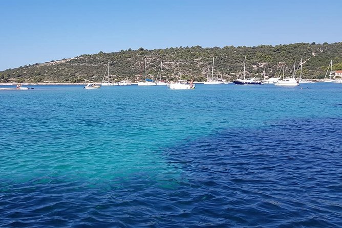 "Blue Lagoon" Half day Chill out tour from Split - The boat ride with Aqua Charter and guide Tommy