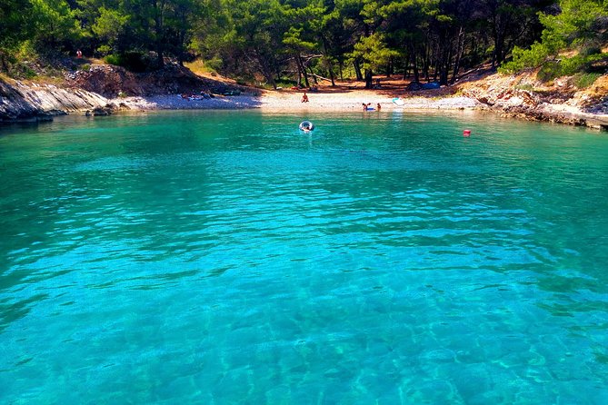 Blue Lagoon & three islands: 5 hours half day relax tour - Stop 4: Solta Island and Maslinica’s walk, coffee, and port scenery