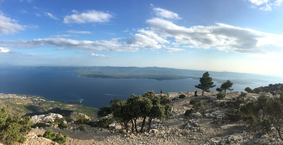 Brač: Island Exploration Tour by Four-Wheel Drive Jeep - From Splitska to Škrip: Roman bay vibes and olive oil tastings