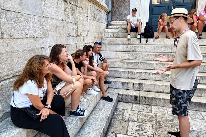 Chill Private Walking Tour of Diocletian's Palace - Stop 5: Triklinij and a partial reconstruction you can almost walk into