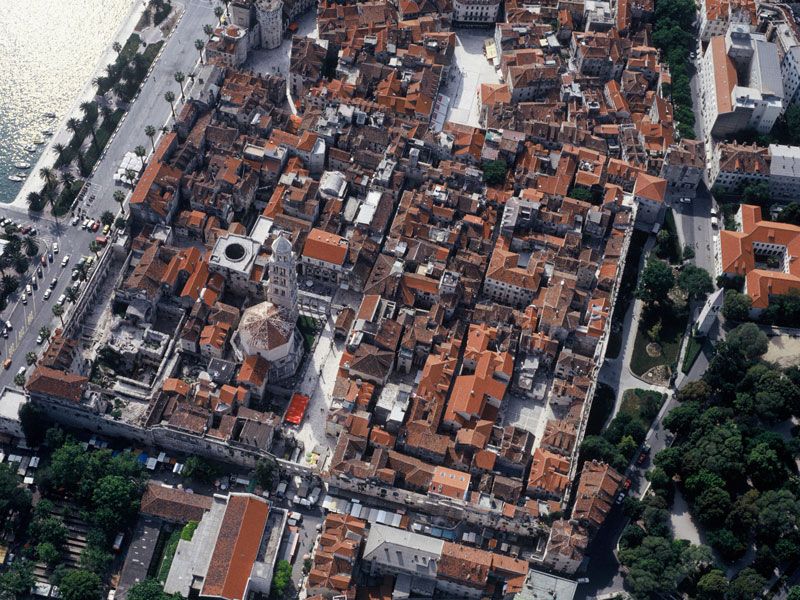 Discover The Old Town Split 1.5h walking Small group tour - Who This Tour Fits Best