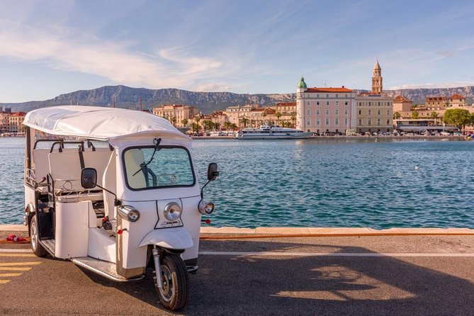 Eco City Tour Split - Bacvice Beach: the classic Split stop that resets the mood