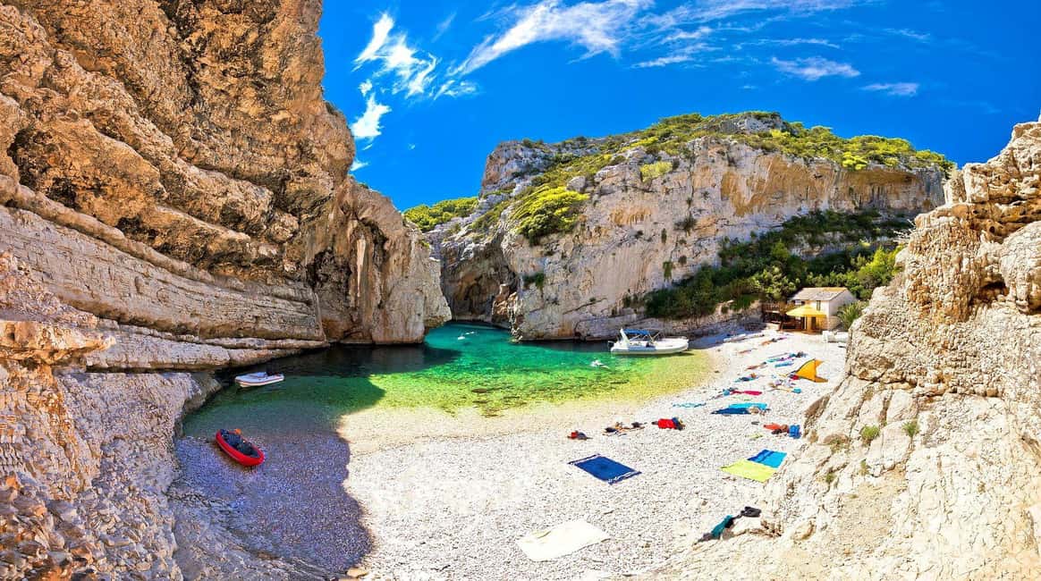 From Split: 5 Islands and Blue Cave Boat Tour - Vis and Stiniva Bay: Good Views, But Expect a Fast Tempo
