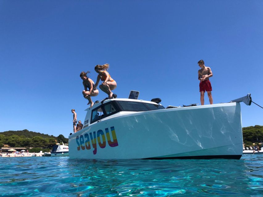 From Split: Luxury Cabin Boat Tour to The Blue Cave and Hvar - Key points before you go