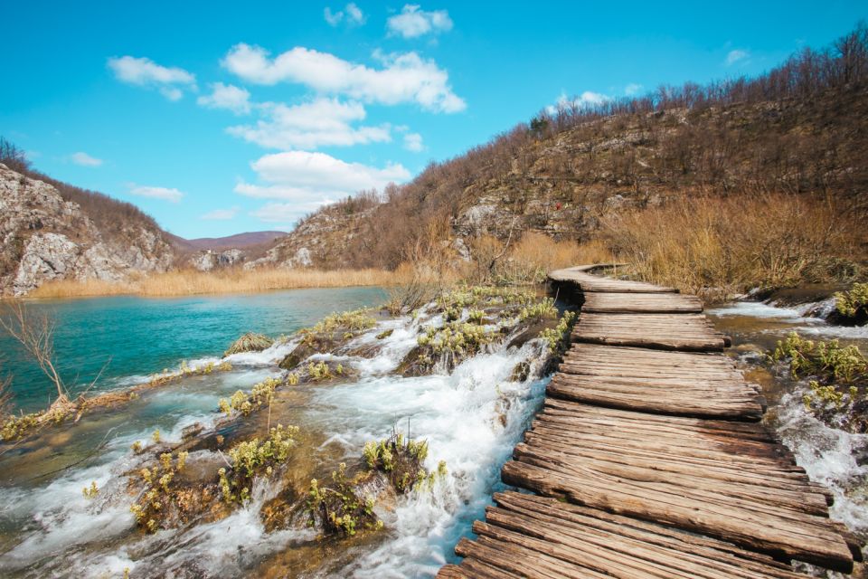 From Split or Trogir: Plitvice Lakes Guided Full-Day Tour - Wooden walkways: how to enjoy the waterfalls without rushing