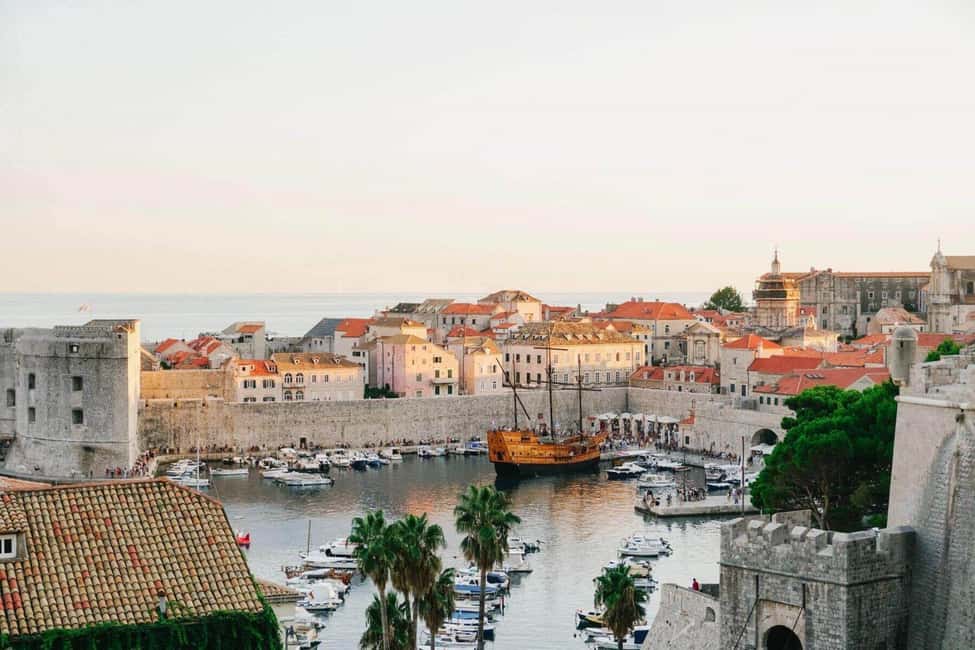 From Split/Trogir: Dubrovnik Guided Tour with a Stop in Ston - Stradun Promenade + City Walls: How You Get Oriented Fast
