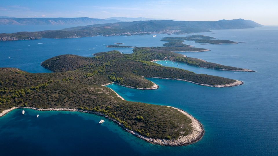 From Trogir/ Split: Hvar & Pakleni Islands Private Boat Tour - Meeting at Matejuska pier and the 8:30 departure rhythm