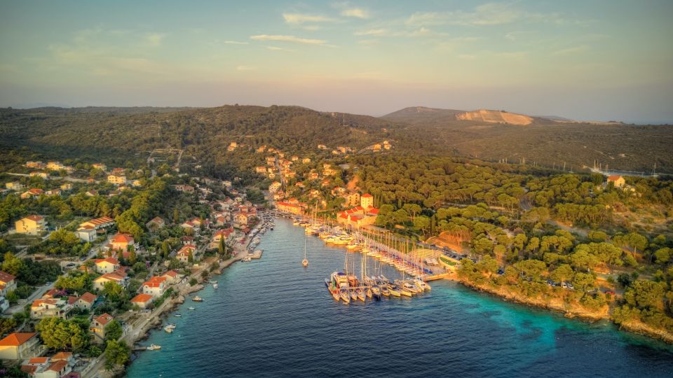 From Trogir: Sunset Private Tour - Your Boat Setup: Speedboat + Safety Gear + Wind Jackets
