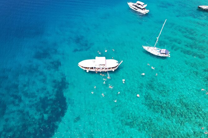 Full Day Boat Tour, Blue Lagoon and Šolta with lunch&drinks - Blue Lagoon and Šolta in One Day: the Big Payoff