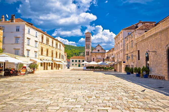 Full-Day Catamaran Cruise to Hvar & Pakleni Islands with Food and free Drinks - Šolta island and the late-day deck party to Split