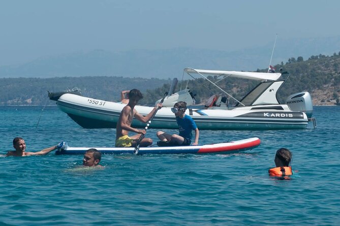 Full-Day Private Boat Tour to Golden Horn, Hvar & Pakleni Islands - Zlatni Rat Beach (Golden Horn) and the charm of a shifting shoreline