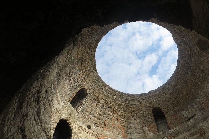 Game Of Thrones Tour Split - small group - Why the small-group format makes Game of Thrones feel real