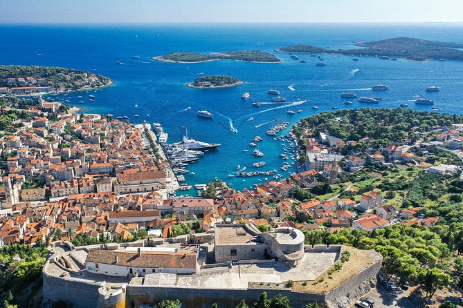HVAR & 4 Islands PRIVATE BOAT TOUR - Key highlights worth paying attention to