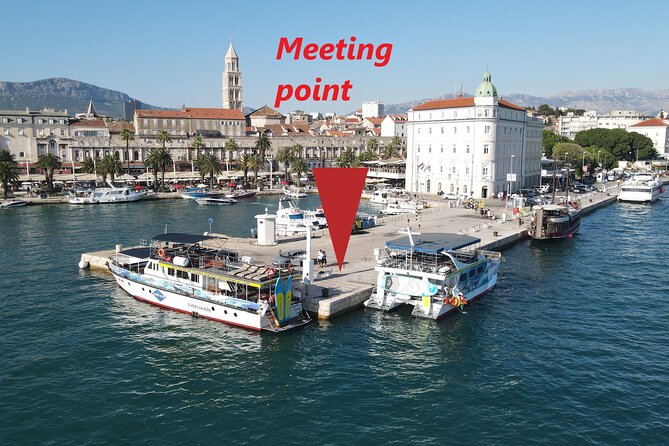 Hvar, Brač & Pakleni islands cruise with lunch & drinks from Split & Trogir - Food and drinks: breakfast doughnut, lunch burgers, and wine timing