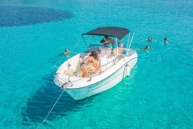 Island hopping (6 Islands) private tour from Trogir or Split - Stop 3: Maslinica on Šolta for Morning Coffee and a Fisher Village Stroll