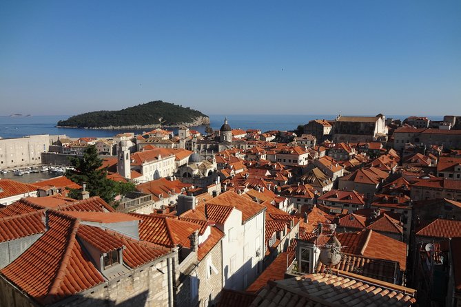 Luxury private transfer: Split Town to Split airport - Private Means Only Your Group: Comfort Without the Shuffle