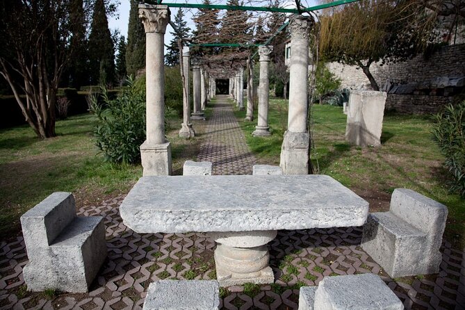 Paint Away: Ancient Salona Tour with Wine, Dine, and Delight! - Wine, Snacks, and the Real Value of the $265.05 Price