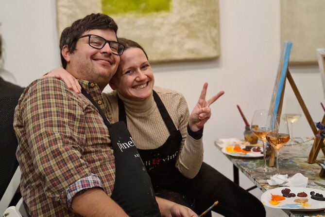 Painting party at Art Bottega - Paint & Wine Studio in Split - Wine, soft drinks, and the social part of the evening