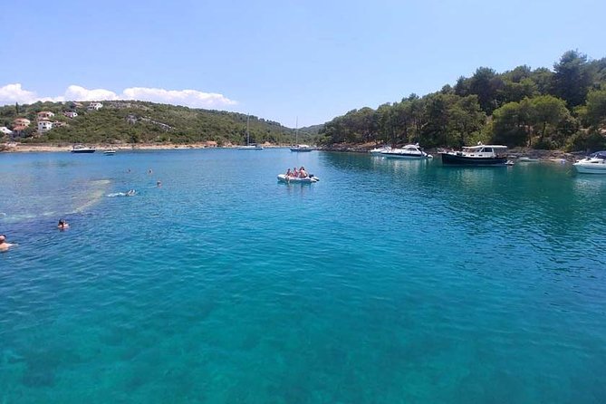 Private boat tour-custom itinerary from Split and Trogir - Choosing the Right Boat Size (and Why It Matters for Your Day)