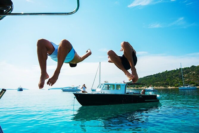 Private boat tour for small groups to Blue Lagoon and Solta Island - Stop 5: Nečujam Bay Shipwreck Time (About 1 Hour)