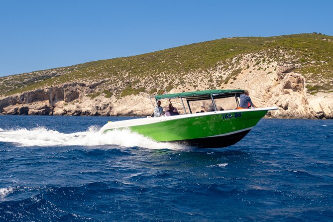 Private boat transfer Split/ Split airport - Hvar - Boarding in the Right Place: Meeting Point and Arrival at Hvar Town