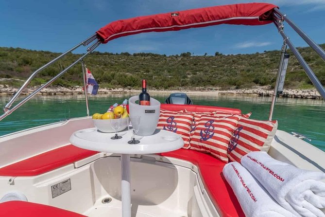 Private day trip to Hvar and Blue lagoon with Snorkeling - What’s included (and why it changes the day)