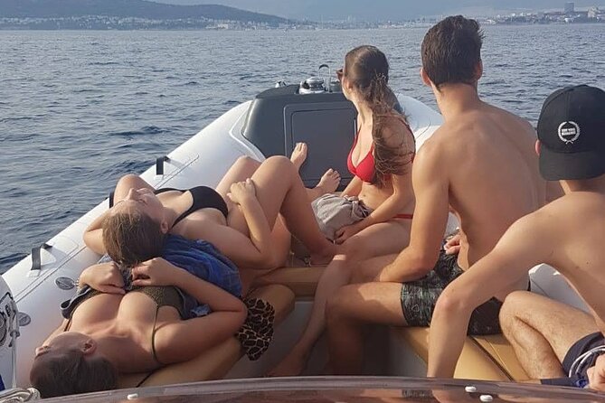 Private Full-Day Boat Tour to Blue Lagoon, Hvar & Pakleni Islands - The timing that keeps the day from feeling rushed