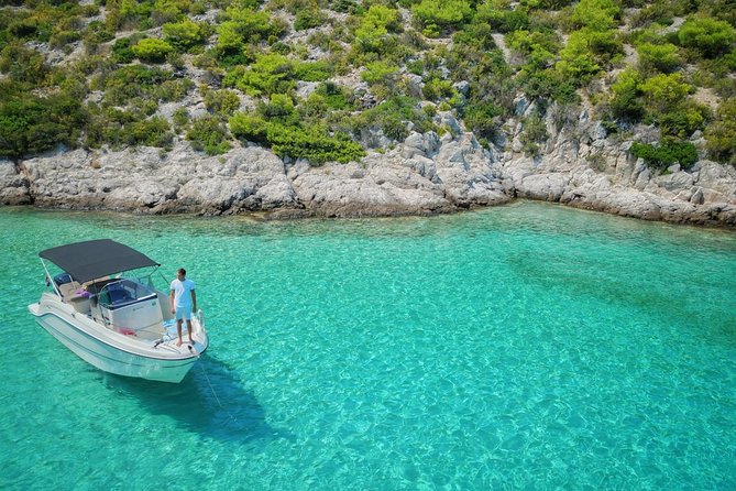 Private Full-Day Croatian Islands Boat Tour from Trogir - Stop 3: Maslinica Beach for a second snorkeling chance
