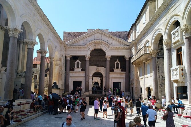 Private History tour - small group - Peristyle and the Palace heart: colonnades, imperial space, and religion shifts
