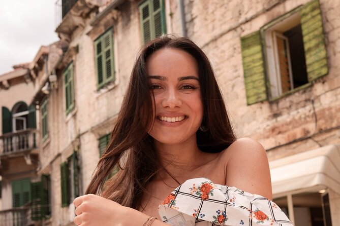 Private Photography Activity in Split - How You’ll Be Photographed: Poses, Candid Moments, and Comfort