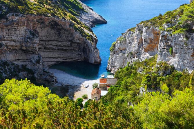 Private speedboat tour to Blue Cave and visit Island Hvar - Key highlights at a glance