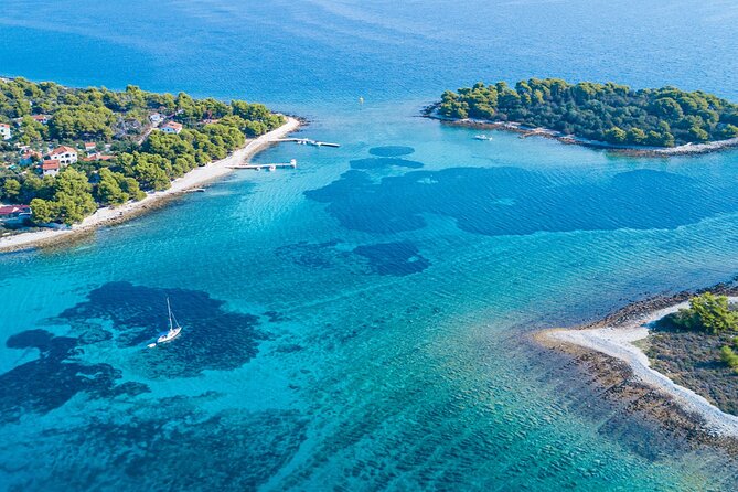 Private speedboat tour to Blue Lagoon and 3 Islands - Otok Čiovo beaches and the snorkeling moment