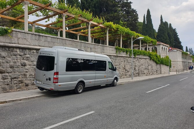 Private taxi transfer from Split to Split airport - Split Airport drop-off at the address in Kaštel Štafilić