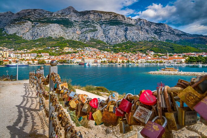 Private transfer from Split to Dubrovnik with 2h sightseeing stop in Ston - Your Driver, Your Car, and How Vehicle Size Affects Comfort