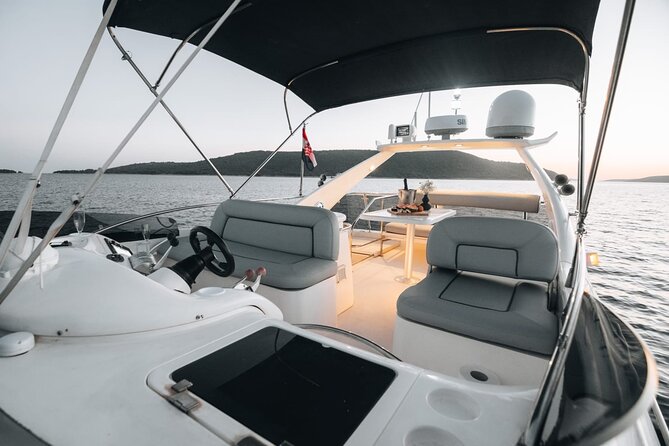 Private Yacht Tour From Split-Explore Adriatic Islands - Milna: sea views plus a flexible coffee or drink pause
