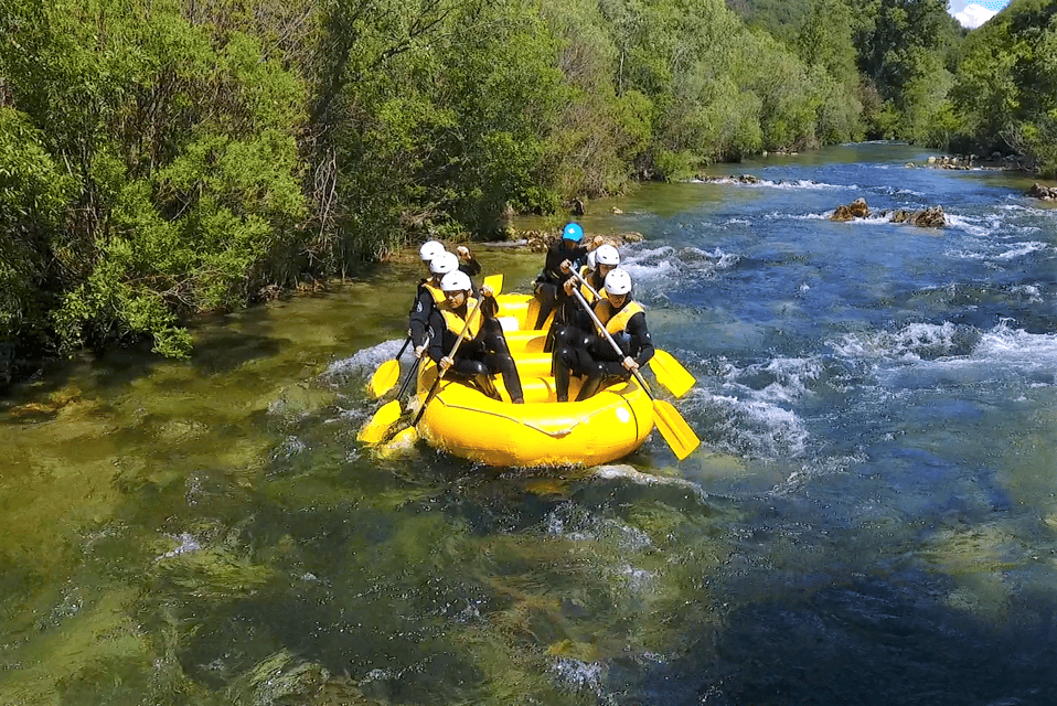 Rafting on the Cetina river - Canyon views and photo moments: how to get keepsakes without the hassle
