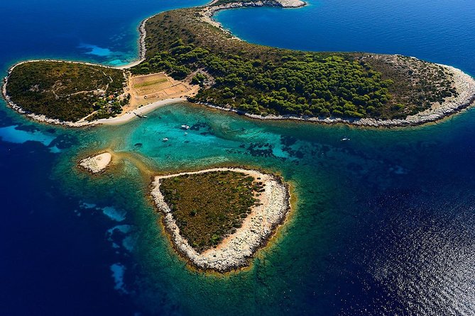 Rent a Speed Boat from Split – Discover Hidden Beaches & Islands - Meeting in Split and how the day runs in about 10 hours