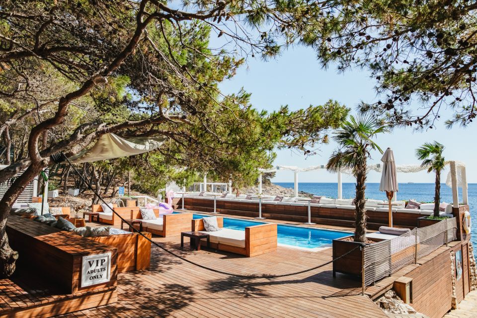 Split: Blue Cave, Vis & Hvar Full-Day Trip by Speedboat - Stiniva Cove: the cliff backdrop that makes swimming feel cinematic