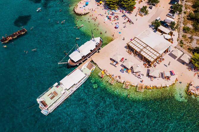 Split: Blue Lagoon, 3 Island Boat Tour & Mediterranean Lunch - Boarding the Boat in Split: Comfort, Seats, and the Real Vibe