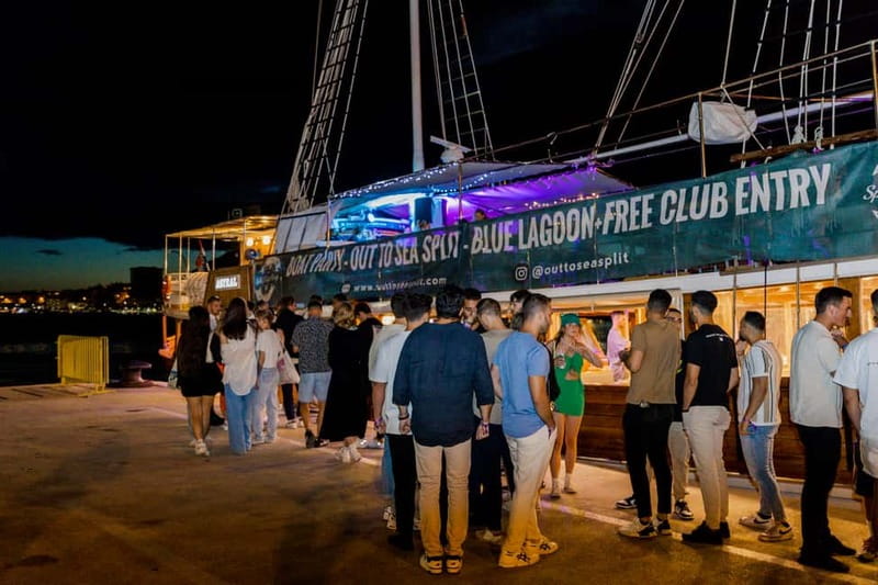 Split: Boat Crawl with Nightclub Access, Shots, & Boat Party - Key things I’d note before you go