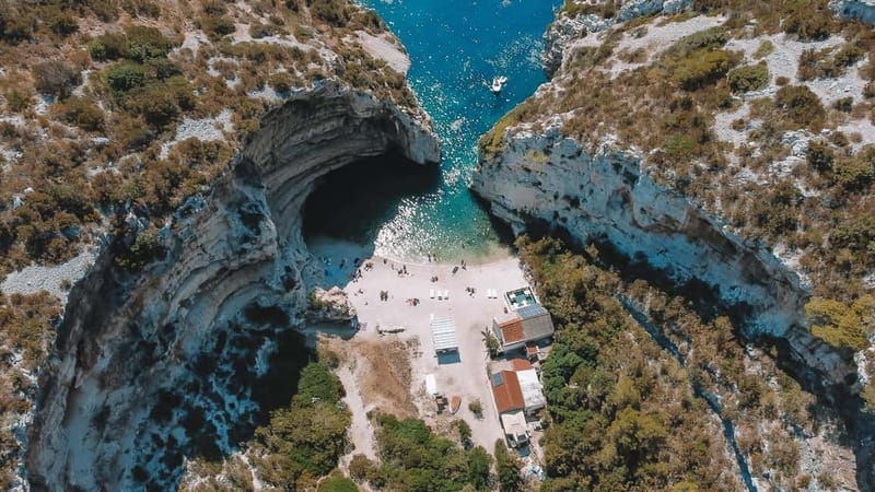 Split: Boat Tour to Blue Cave, Vis, Blue Lagoon, Hvar, Brač - A comfortable speedboat day that starts with a scenic shift