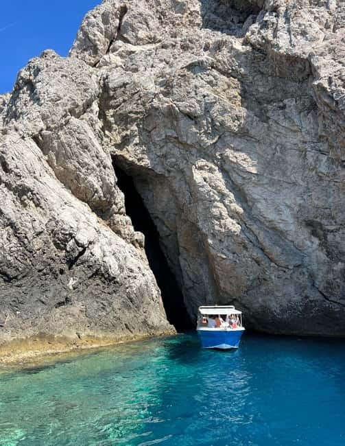 Split: Boat Tour to Blue Cave, Vis, Blue Lagoon, Hvar, Brač - Stiniva Bay on Vis: a cliff beach that earns its postcard status